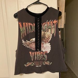 Band sleeveless shirt